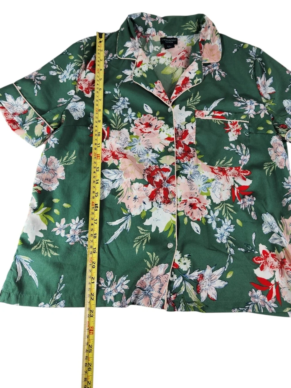 Cynthia Rowley 2-Piece Pajama Set  Med Green Pink Floral Silky Shorts PJs Resort